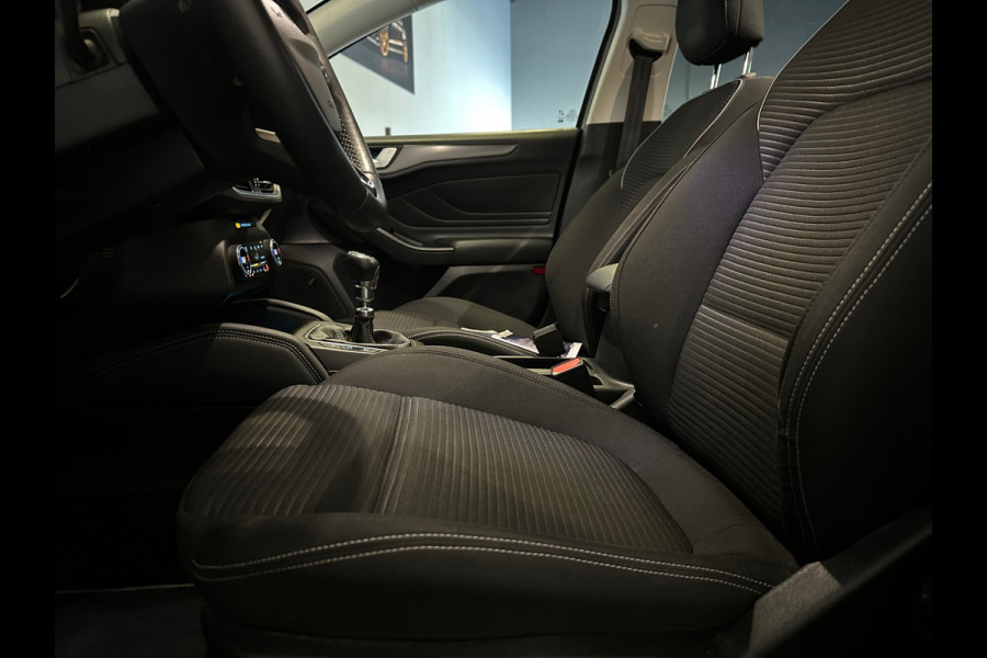Ford FOCUS Wagon 1.0 EcoBoost Titanium Business Winter Pack