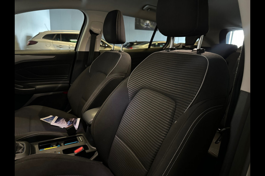 Ford FOCUS Wagon 1.0 EcoBoost Titanium Business Winter Pack