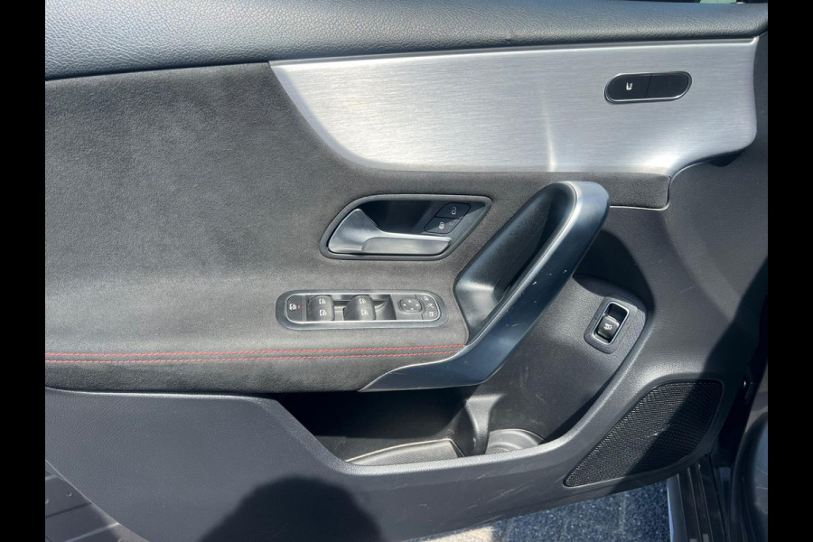 Mercedes-Benz A-Klasse 250 AMG Line