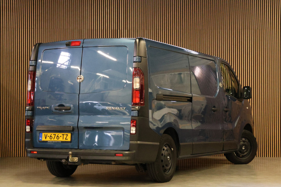 Renault Trafic 1.6 dCi L2H1 | Camera | Cruise control | Airco | Cruise control | Navigatie | Trekhaak | PDC | Euro 6 | NAP Logisch