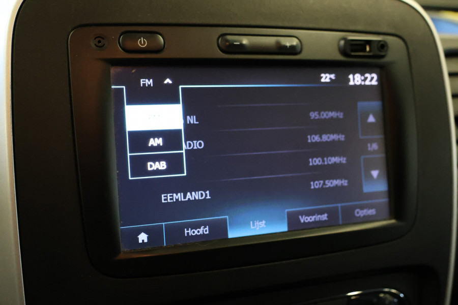Renault Trafic 1.6 dCi L2H1 | Camera | Cruise control | Airco | Cruise control | Navigatie | Trekhaak | PDC | Euro 6 | NAP Logisch
