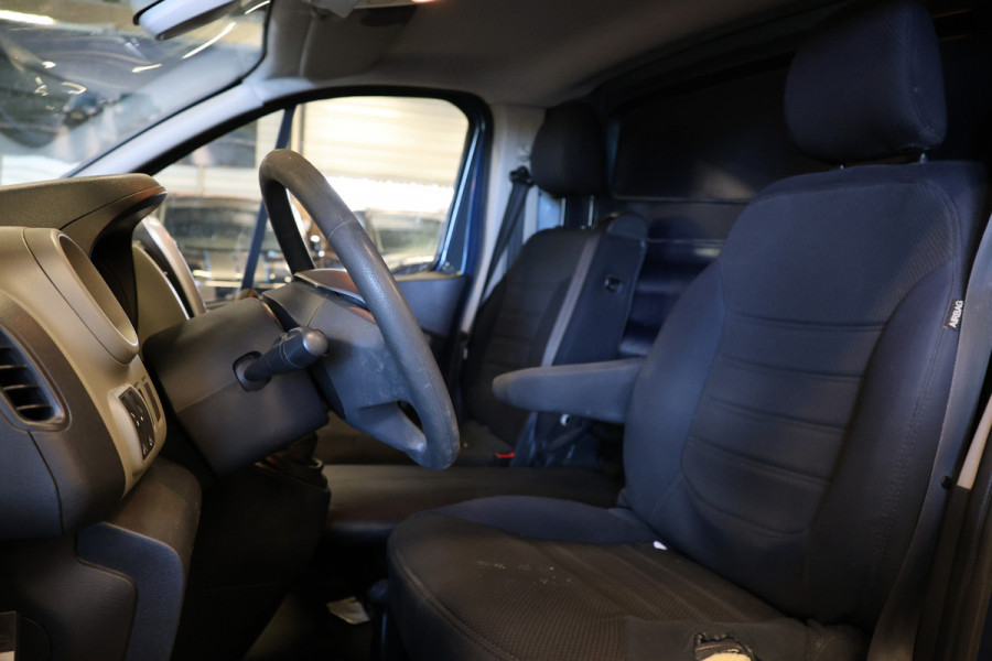 Renault Trafic 1.6 dCi L2H1 | Camera | Cruise control | Airco | Cruise control | Navigatie | Trekhaak | PDC | Euro 6 | NAP Logisch