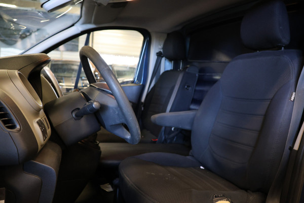 Renault Trafic 1.6 dCi L2H1 | Camera | Cruise control | Airco | Cruise control | Navigatie | Trekhaak | PDC | Euro 6 | NAP Logisch