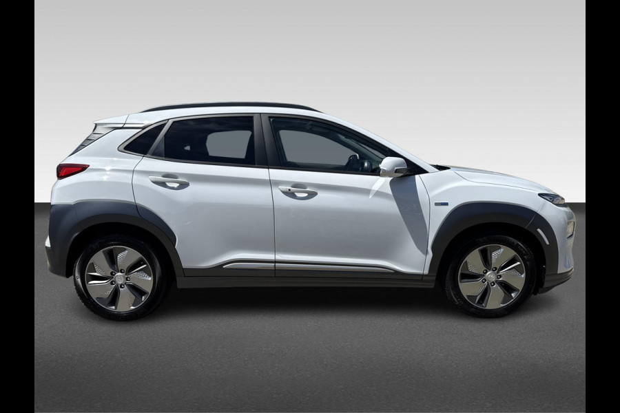 Hyundai Kona EV Fashion 64 kWh | WORDT VERWACHT | halfleder | stoelverwarming