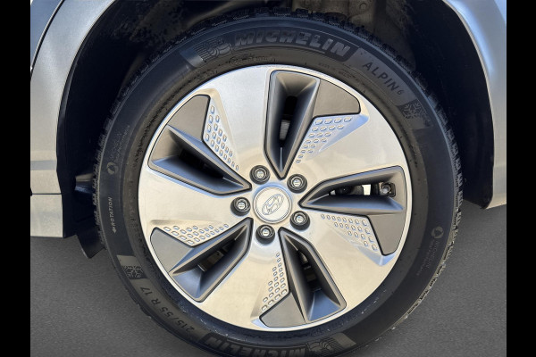 Hyundai Kona EV Fashion 64 kWh | WORDT VERWACHT | halfleder | stoelverwarming