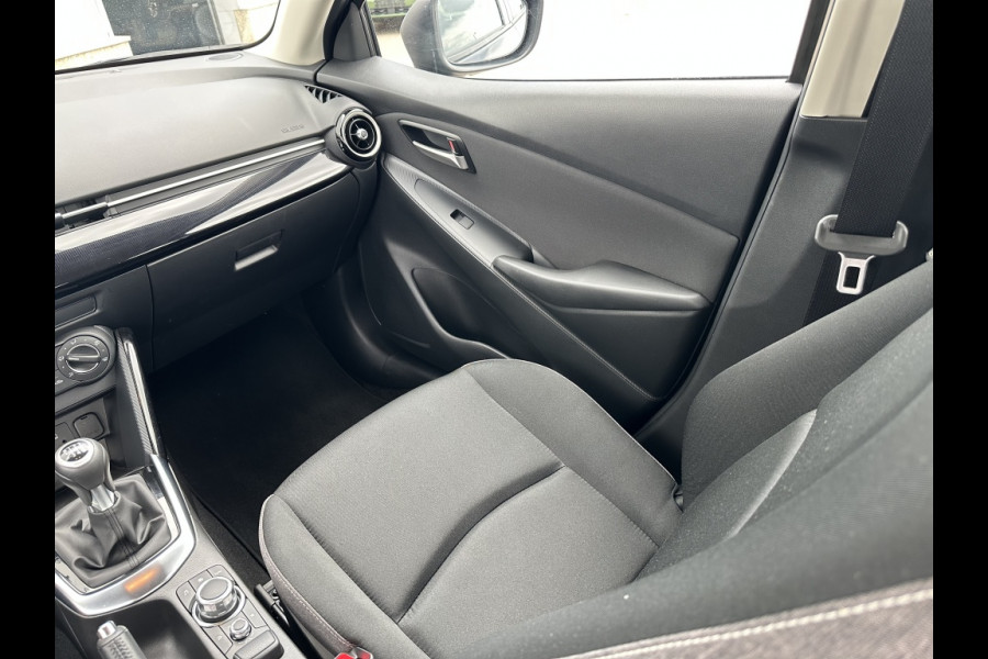 Mazda 2 1.5 Center Line, airco, applecarplay, cruise