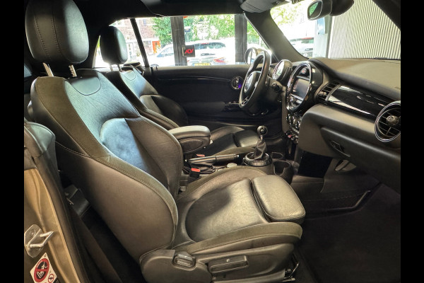 MINI Cabrio 2.0 Cooper S Chili Serious Business AIRCO NAVIGATIE STOELVERWARMING KEYLESS-GO PDC CRUISE START/STOP USB AUX