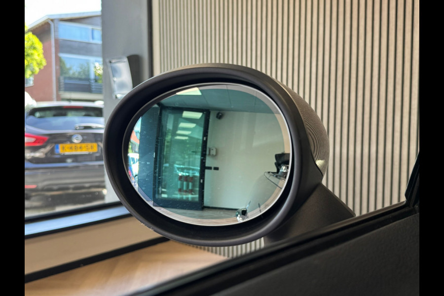 MINI Cabrio 2.0 Cooper S Chili Serious Business AIRCO NAVIGATIE STOELVERWARMING KEYLESS-GO PDC CRUISE START/STOP USB AUX