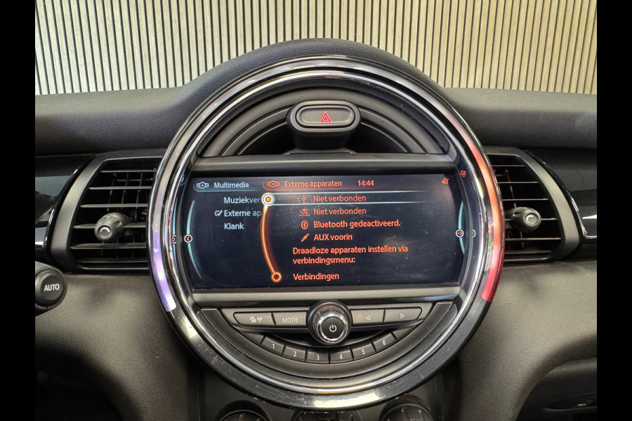 MINI Cabrio 2.0 Cooper S Chili Serious Business AIRCO NAVIGATIE STOELVERWARMING KEYLESS-GO PDC CRUISE START/STOP USB AUX
