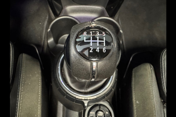 MINI Cabrio 2.0 Cooper S Chili Serious Business AIRCO NAVIGATIE STOELVERWARMING KEYLESS-GO PDC CRUISE START/STOP USB AUX