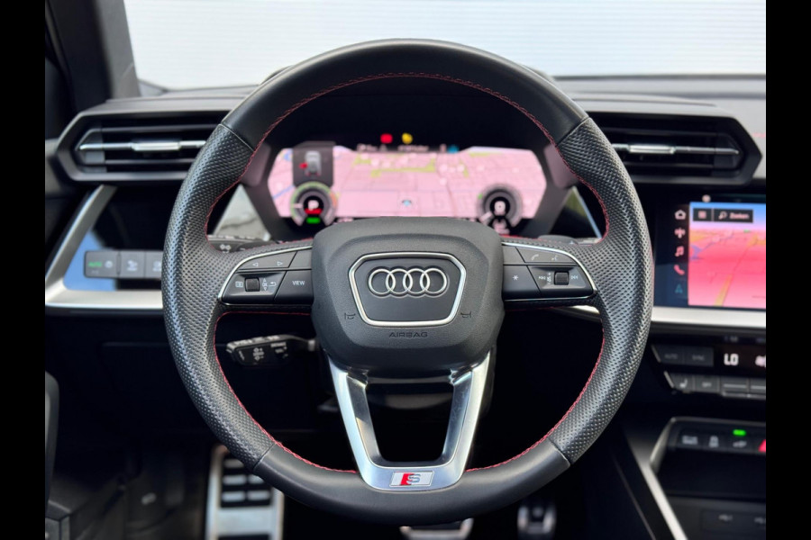 Audi A3 Sportback 45 TFSI e S edition Competition RS zetels/Pano/Sfeer