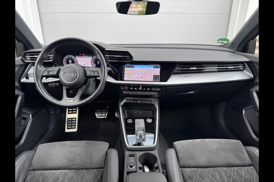 Audi A3 Sportback 40 TFSI e Edition Rs zetels/B&O/Pano/Keyless