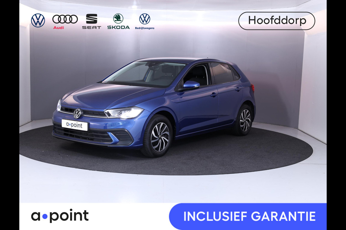 Volkswagen Polo 1.0 TSI Life 95 pk | Navigatie | Parkeersensoren | Achteruitrijcamera | Adaptieve cruise control | Stoelverwarming | Volkswagen Polo 1.0 TSI Life 95 pk | Navigatie | Parkeersensoren | Achteruitrijcamera | Adaptieve cruise control | Stoelverwarming |