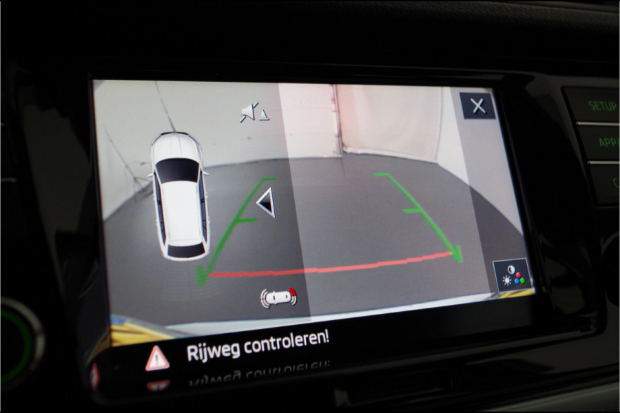 Škoda Fabia Combi 1.0 TSI Ambition > Camera/Stoelverwarming/Android auto...