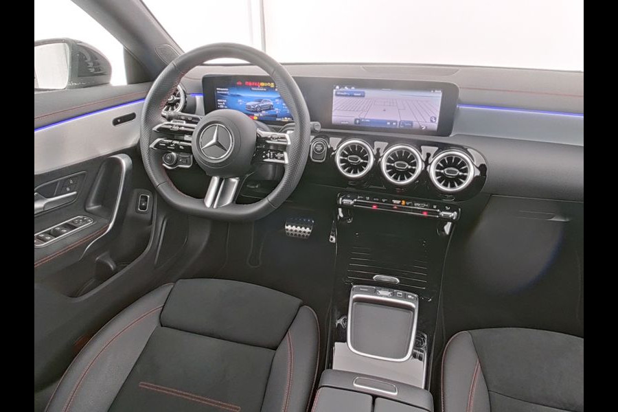 Mercedes-Benz CLA-Klasse Shooting Brake 250 e AMG Face Lift Plug-In Hybride | Edition AMG Line | Panorama Schuif-Kanteldak | 19 Inch AMG Velgen | AC en DC laden | Stuur en Stoelverwarming. Inclusief 24 maanden MB Certified garantie voor Europa.
