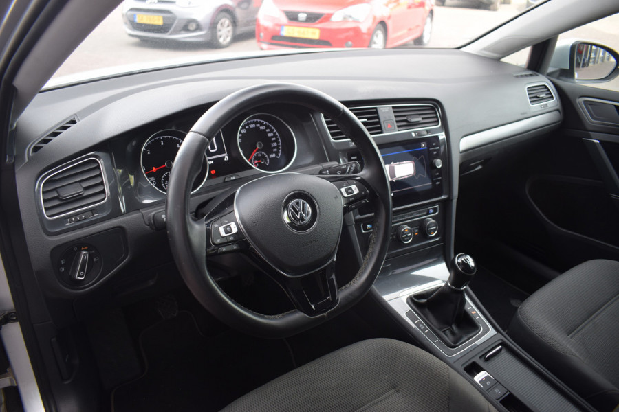 Volkswagen Golf 1.6 TDI Comfortline Business | Apple | Adaptive | Climate |