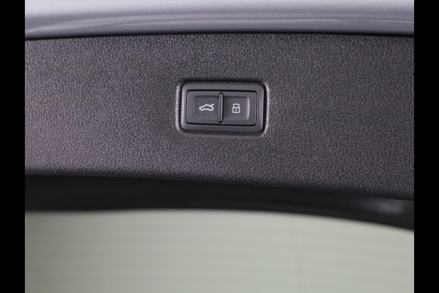 Audi Q7 55 TFSI e quattro Pro Line S 394pk Panoramadak, comfortsleutel, trekhaak, optiekpakket zwart plus, Bang&Olufsen soundsysteem, assistentiepakket tour, assistentiepakket parking plus