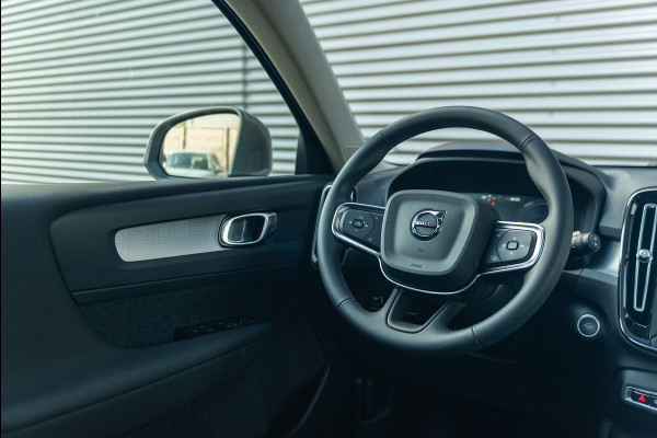 Volvo XC40 T4 Aut. Plug-in Hybrid Inscription CruiseControl Schuif/Kanteldak 211pk