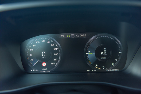 Volvo XC40 T4 Aut. Plug-in Hybrid Inscription CruiseControl Schuif/Kanteldak 211pk