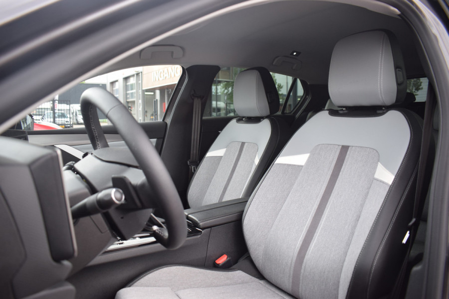 Opel Astra 1.6 Hybrid Business Elegance | Apple | Adaptive | Camera | Climate