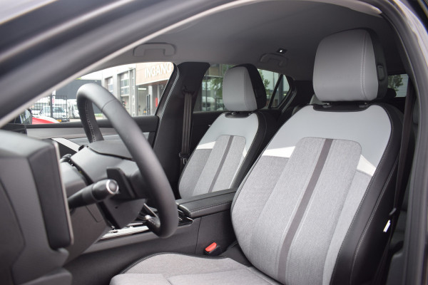 Opel Astra 1.6 Hybrid Business Elegance | Apple | Adaptive | Camera | Climate
