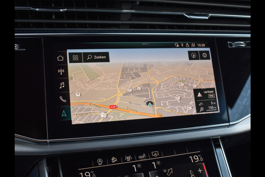 Audi Q8 50 TDI QUATTRO PRO LINE S | PANORAMADAK | MEMORY SEATS | 360 CAMERA | KEYLESS | BANG&OLUFSEN | ADAPTIVE CRUISE | TREKHAAK | AMBI