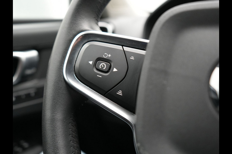 Volvo XC40 T4 Recharge Inscription Plug In Hybrid 211pk PHEV | Cruise Control | Camera | Apple Carplay | Memory | Keyless |