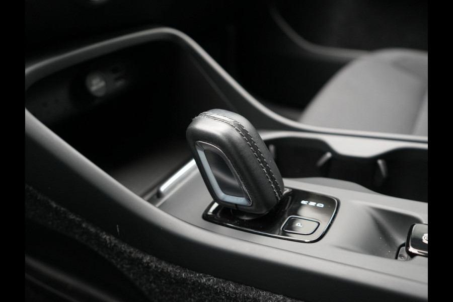 Volvo XC40 T4 Recharge Inscription Plug In Hybrid 211pk PHEV | Cruise Control | Camera | Apple Carplay | Memory | Keyless |