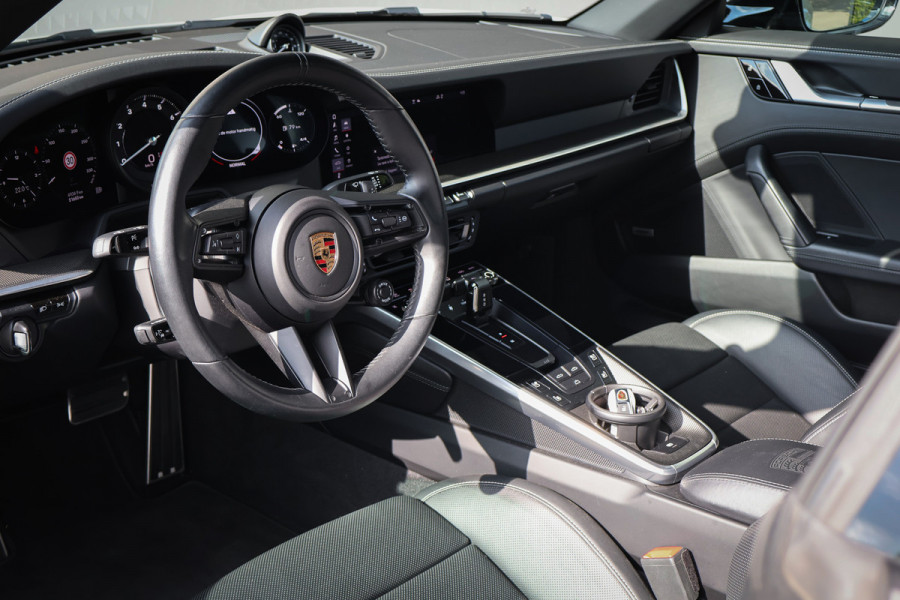 Porsche 911 Cabrio | 3.0 Carrera S | | NL AUTO | ADAPTIVE CRUISE | LIFTING | PDCC | 4 WIELBESTURING | SPORTCHRONO PAKKET + UITLAAT ZWART | A
