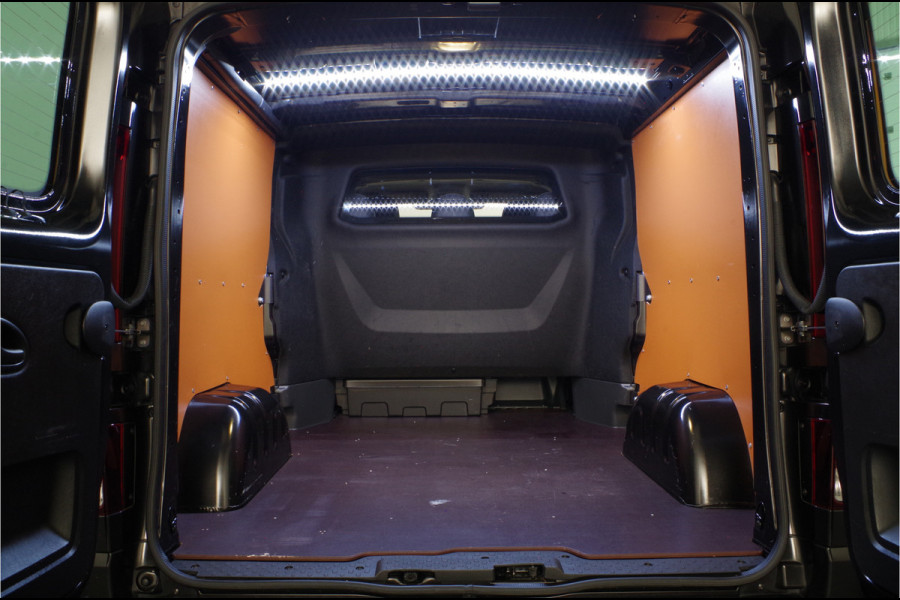 Renault Trafic 2.0 Blue dCi EDC 170pk T29 L2H1 Extra DC > 5 persoons/Dubbele schuifdeur/Trekhaak en luxe opties...