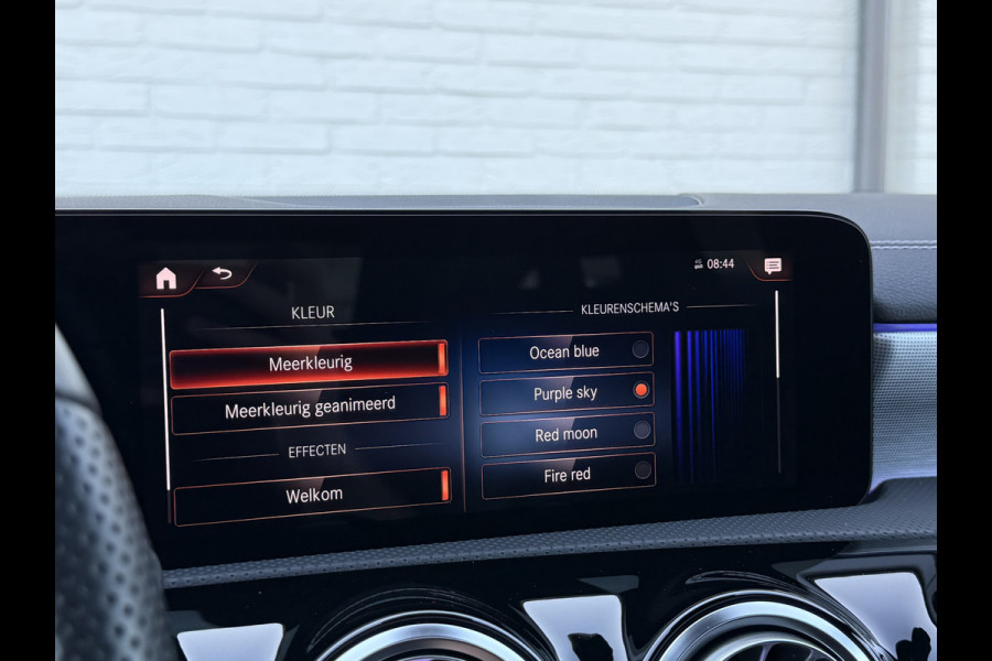 Mercedes-Benz CLA-Klasse Shooting Brake 250 e Business Solution AMG | Pano | Ambient Light | ACC | Camera | DAB+ | LED | 19 inch