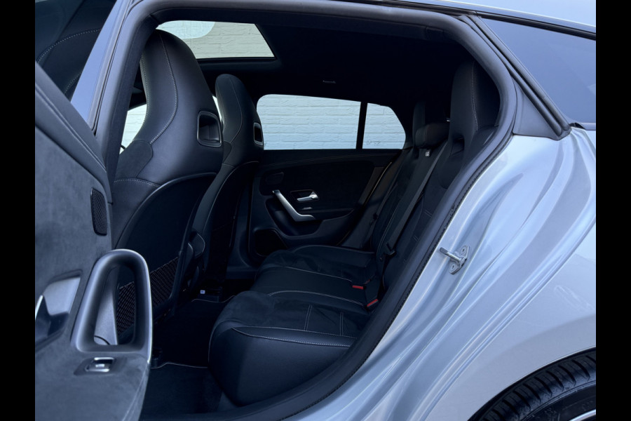 Mercedes-Benz CLA-Klasse Shooting Brake 250 e Business Solution AMG | Pano | Ambient Light | ACC | Camera | DAB+ | LED | 19 inch