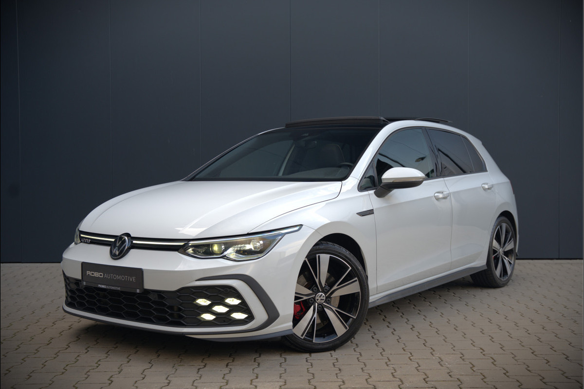 Volkswagen Golf 2.0 TDI GTD | Panoramadak | Stoelverwarming | Stuurverwarming | Adaptive Cruise Control | Apple Carplay | Sport & Sound | Adaptief Onderstel | Keyless | IQ Light LED | Camera | Ambiance Verlichting Volkswagen Golf 2.0 TDI GTD | Panoramadak | Stoelverwarming | Stuurverwarming | Adaptive Cruise Control | Apple Carplay | Sport & Sound | Adaptief Onderstel | Keyless | IQ Light LED | Camera | Ambiance Verlichting