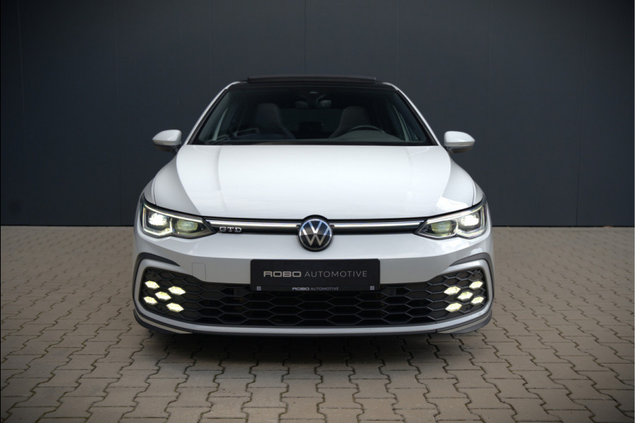 Volkswagen Golf 2.0 TDI GTD | Panoramadak | Stoelverwarming | Stuurverwarming | Adaptive Cruise Control | Apple Carplay | Sport & Sound | Adaptief Onderstel | Keyless | IQ Light LED | Camera | Ambiance Verlichting