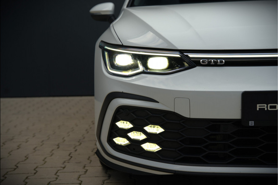 Volkswagen Golf 2.0 TDI GTD | Panoramadak | Stoelverwarming | Stuurverwarming | Adaptive Cruise Control | Apple Carplay | Sport & Sound | Adaptief Onderstel | Keyless | IQ Light LED | Camera | Ambiance Verlichting