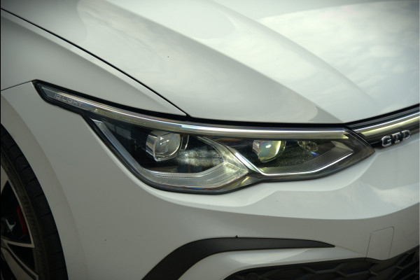 Volkswagen Golf 2.0 TDI GTD | Panoramadak | Stoelverwarming | Stuurverwarming | Adaptive Cruise Control | Apple Carplay | Sport & Sound | Adaptief Onderstel | Keyless | IQ Light LED | Camera | Ambiance Verlichting