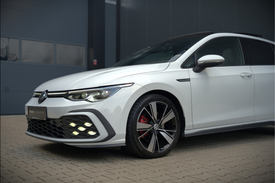 Volkswagen Golf 2.0 TDI GTD | Panoramadak | Stoelverwarming | Stuurverwarming | Adaptive Cruise Control | Apple Carplay | Sport & Sound | Adaptief Onderstel | Keyless | IQ Light LED | Camera | Ambiance Verlichting