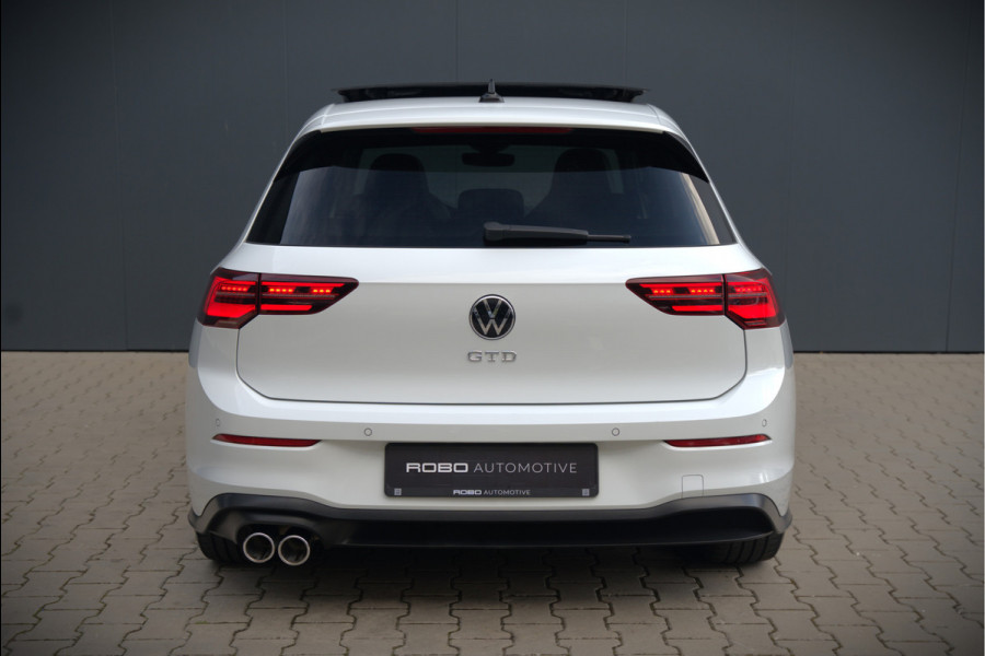 Volkswagen Golf 2.0 TDI GTD | Panoramadak | Stoelverwarming | Stuurverwarming | Adaptive Cruise Control | Apple Carplay | Sport & Sound | Adaptief Onderstel | Keyless | IQ Light LED | Camera | Ambiance Verlichting
