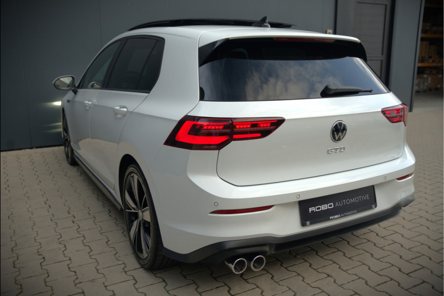 Volkswagen Golf 2.0 TDI GTD | Panoramadak | Stoelverwarming | Stuurverwarming | Adaptive Cruise Control | Apple Carplay | Sport & Sound | Adaptief Onderstel | Keyless | IQ Light LED | Camera | Ambiance Verlichting