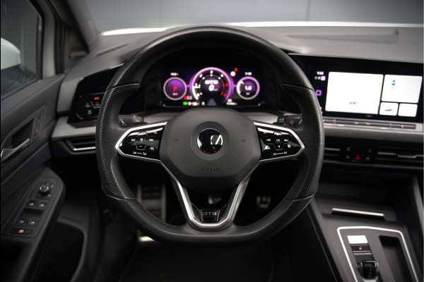 Volkswagen Golf 2.0 TDI GTD | Panoramadak | Stoelverwarming | Stuurverwarming | Adaptive Cruise Control | Apple Carplay | Sport & Sound | Adaptief Onderstel | Keyless | IQ Light LED | Camera | Ambiance Verlichting