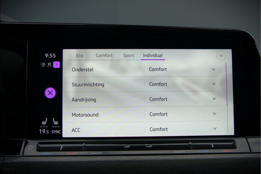 Volkswagen Golf 2.0 TDI GTD | Panoramadak | Stoelverwarming | Stuurverwarming | Adaptive Cruise Control | Apple Carplay | Sport & Sound | Adaptief Onderstel | Keyless | IQ Light LED | Camera | Ambiance Verlichting