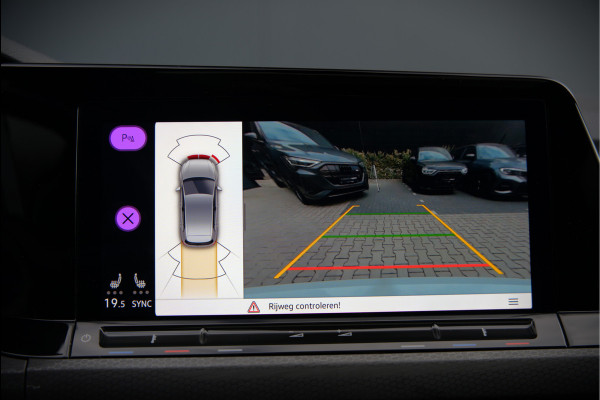 Volkswagen Golf 2.0 TDI GTD | Panoramadak | Stoelverwarming | Stuurverwarming | Adaptive Cruise Control | Apple Carplay | Sport & Sound | Adaptief Onderstel | Keyless | IQ Light LED | Camera | Ambiance Verlichting