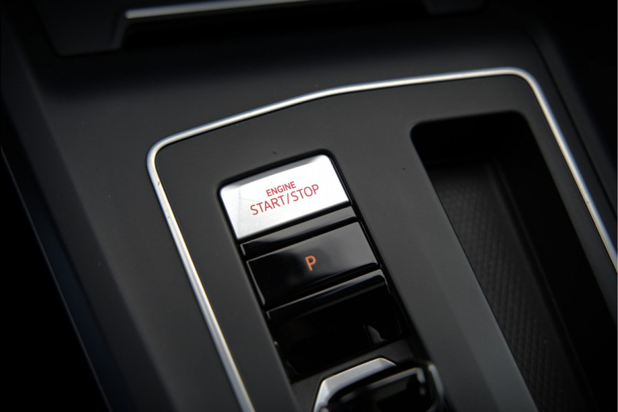 Volkswagen Golf 2.0 TDI GTD | Panoramadak | Stoelverwarming | Stuurverwarming | Adaptive Cruise Control | Apple Carplay | Sport & Sound | Adaptief Onderstel | Keyless | IQ Light LED | Camera | Ambiance Verlichting