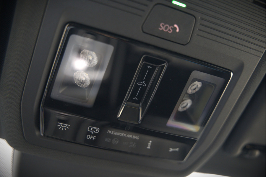 Volkswagen Golf 2.0 TDI GTD | Panoramadak | Stoelverwarming | Stuurverwarming | Adaptive Cruise Control | Apple Carplay | Sport & Sound | Adaptief Onderstel | Keyless | IQ Light LED | Camera | Ambiance Verlichting