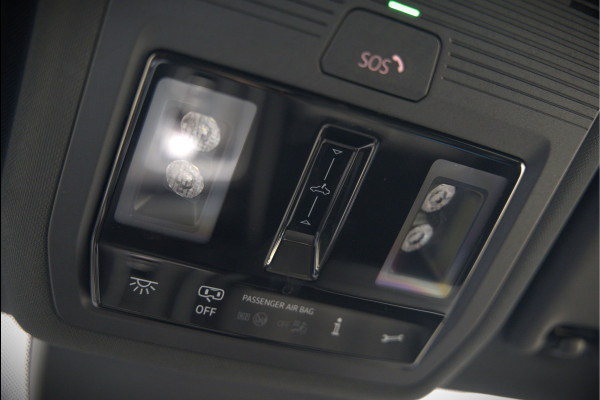 Volkswagen Golf 2.0 TDI GTD | Panoramadak | Stoelverwarming | Stuurverwarming | Adaptive Cruise Control | Apple Carplay | Sport & Sound | Adaptief Onderstel | Keyless | IQ Light LED | Camera | Ambiance Verlichting