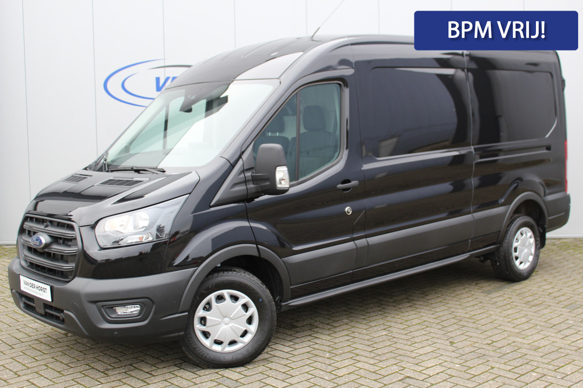 Ford Transit 350 2.0-130pk TDCI L3H2 Trend. Net ingereden, uit voorraad leverbaar ! Volautm. airco, metallic lak, lane- en side assist, adaptive cruise, navigatie by Apple carplay/Android auto cntrl, bijrijdersbank, USB aansluiting etc. Ford Transit 350 2.0-130pk TDCI L3H2 Trend. Net ingereden, uit voorraad leverbaar ! Volautm. airco, metallic lak, lane- en side assist, adaptive cruise, navigatie by Apple carplay/Android auto cntrl, bijrijdersbank, USB aansluiting etc.