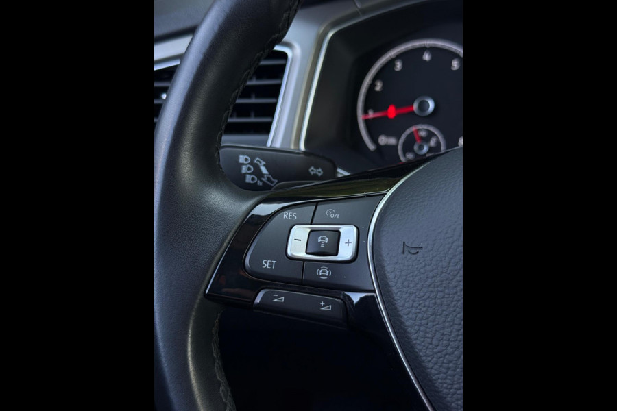 Volkswagen T-Roc 1.5 TSI Sport Trekhaak Camera
