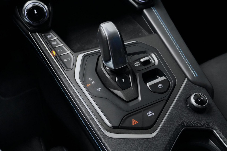 Lynk & Co 01 1.5 Plug-in Hybrid |Pano-dak | CarPlay | Acc | 360 Camera | Memory | Led | Pdc | Infinity audio | Sfeer | 20 " |