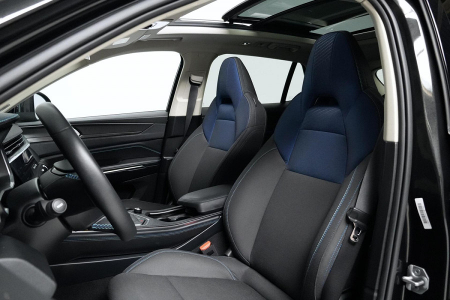 Lynk & Co 01 1.5 Plug-in Hybrid |Pano-dak | CarPlay | Acc | 360 Camera | Memory | Led | Pdc | Infinity audio | Sfeer | 20 " |