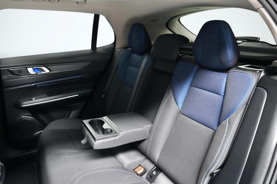 Lynk & Co 01 1.5 Plug-in Hybrid |Pano-dak | CarPlay | Acc | 360 Camera | Memory | Led | Pdc | Infinity audio | Sfeer | 20 " |